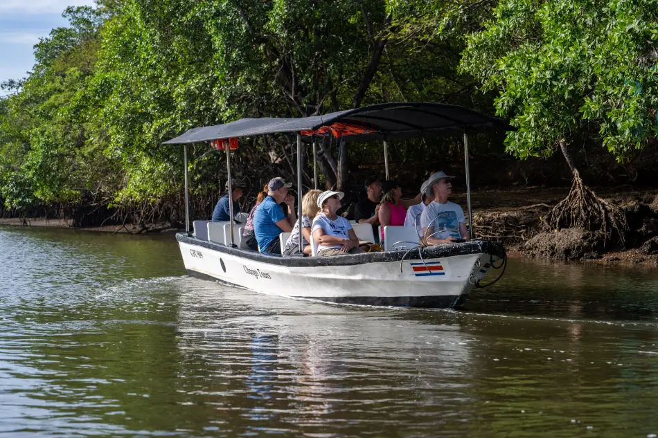 Estuary-boat-tour-tamarindo